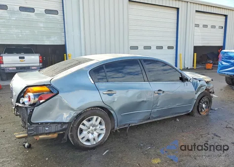 2010 Nissan Altima Base z USA, uszkodzony, nr VIN 1N4AL2AP9AN446743